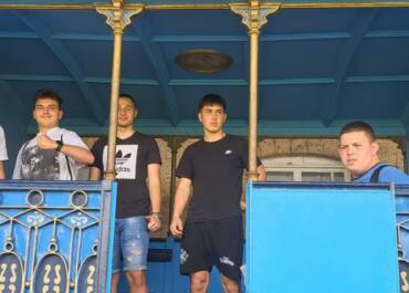 Ученици от ПГЕЕ "Ап. Арнаудов" - Русе посетиха Музея на транспорта